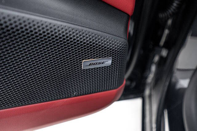 2025 Porsche Macan 4S Electric