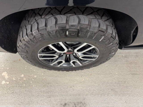 2023 GMC Yukon XL AT4