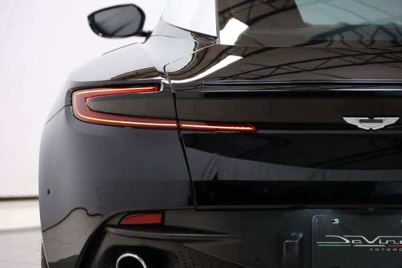 2018 Aston Martin DB11 V12