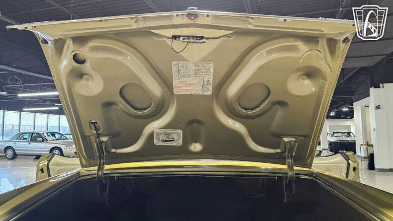 1972 Oldsmobile Ninety-Eight