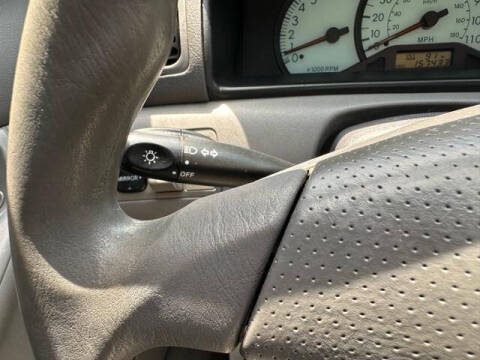 2003 Toyota Corolla LE