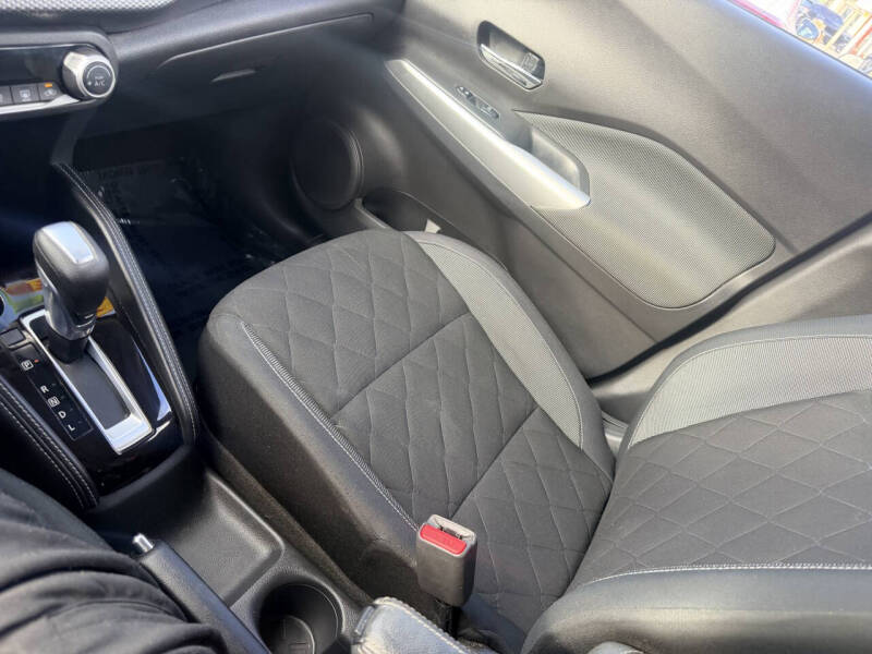 2020 Nissan Kicks SV