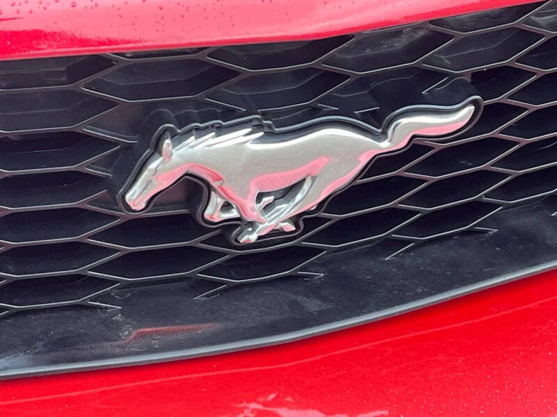 2006 Ford Mustang GT Deluxe