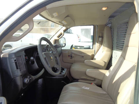 2017 Chevrolet Express 2500