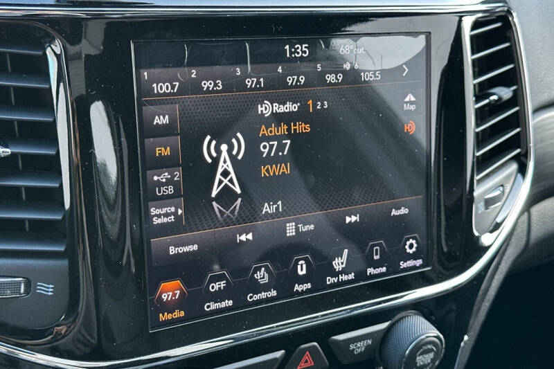 2020 Jeep Grand Cherokee