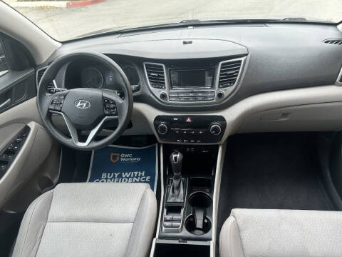 2016 Hyundai Tucson SE