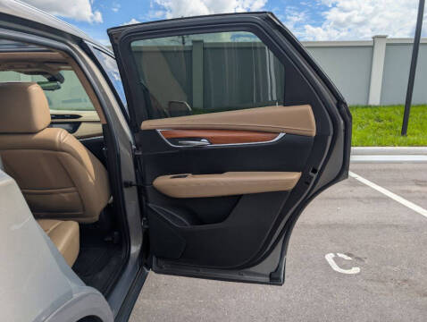 2018 Cadillac XT5 Platinum