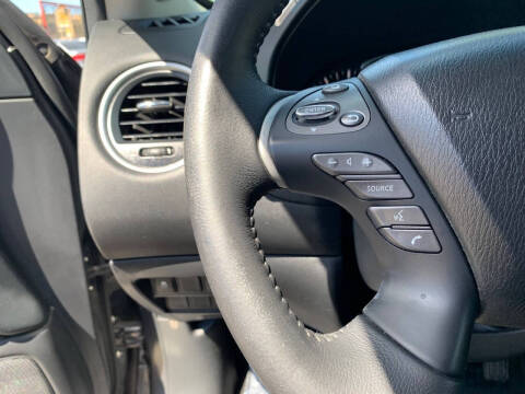 2014 Nissan Pathfinder SL