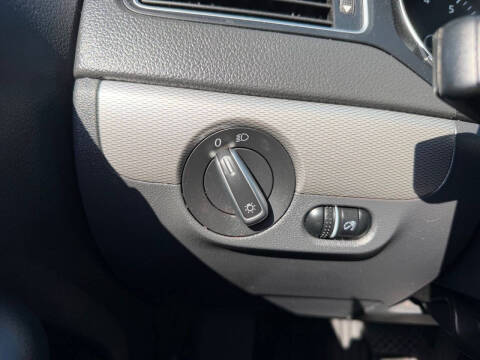 2015 Volkswagen Jetta