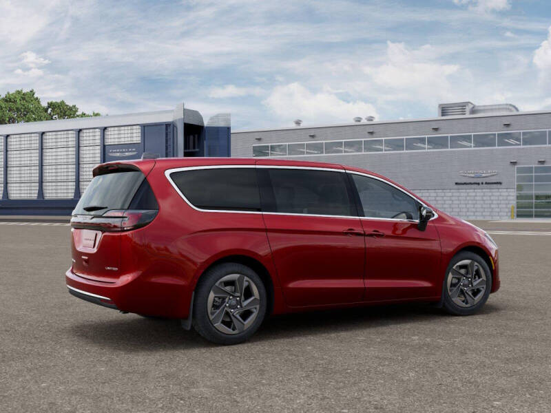 2027 Chrysler Pacifica Limited