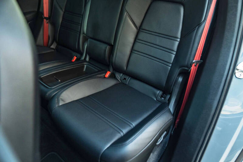 2024 Porsche Cayenne S Coupe