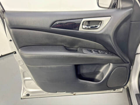 2018 Nissan Pathfinder S