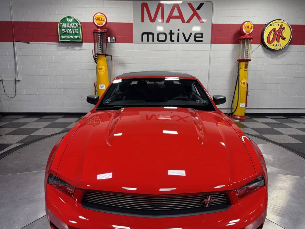 2011 Ford Mustang 21