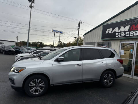 2018 Nissan Pathfinder SV