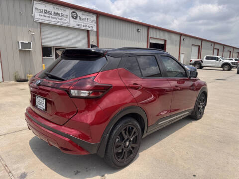 2021 Nissan Kicks SR