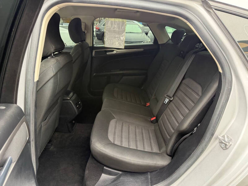 2019 Ford Fusion Hybrid SE