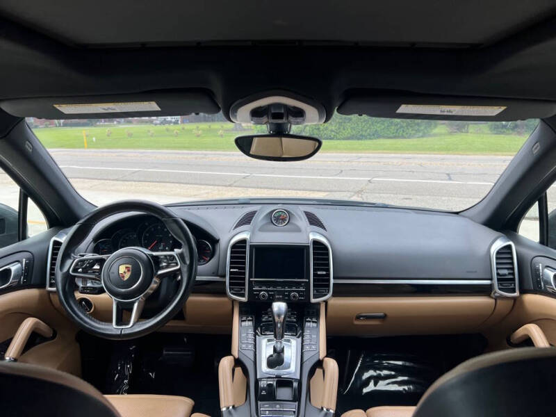 2016 Porsche Cayenne