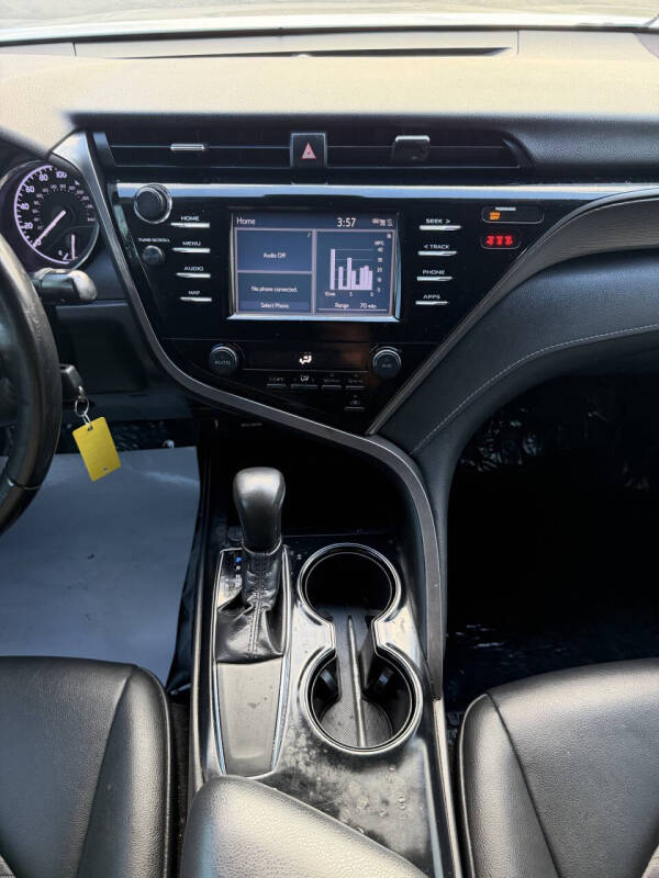 2019 Toyota Camry SE