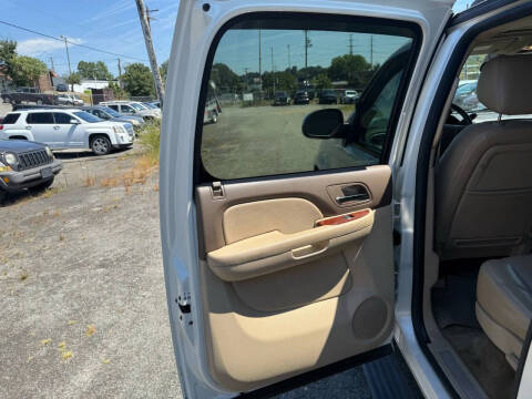 2011 Chevrolet Suburban LTZ