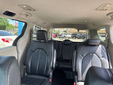 2018 Chrysler Pacifica Touring L