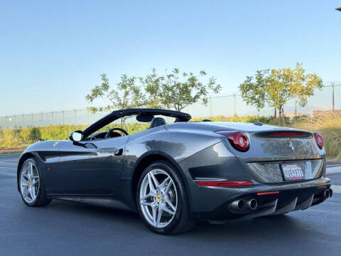 2016 Ferrari California T