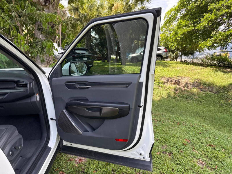 2024 Kia EV9 Light Long Range