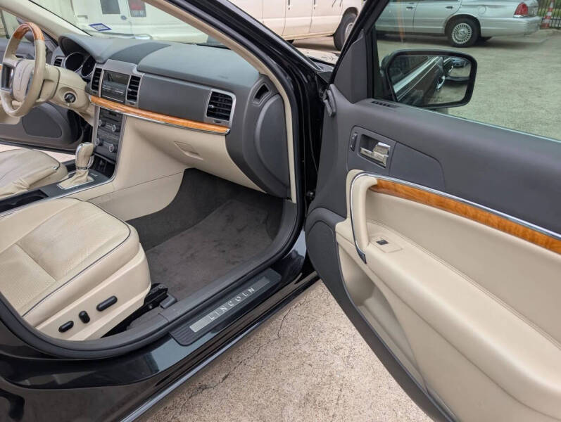 2011 Lincoln MKZ