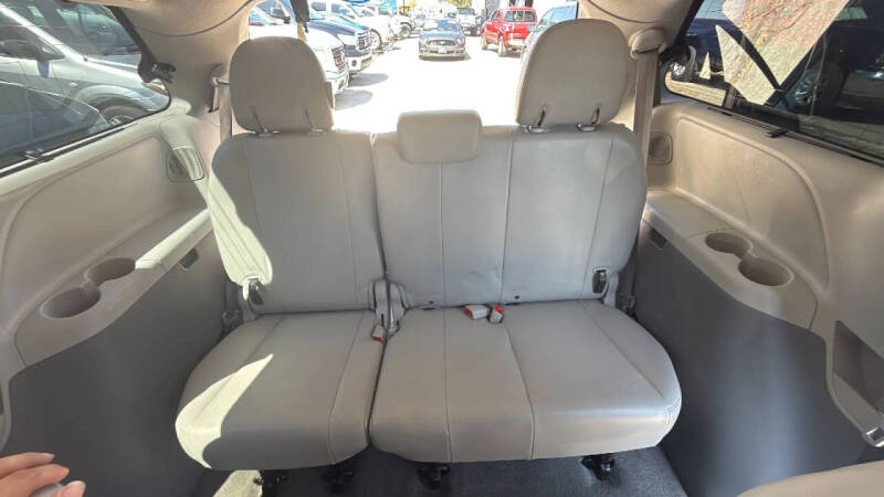2011 Toyota Sienna