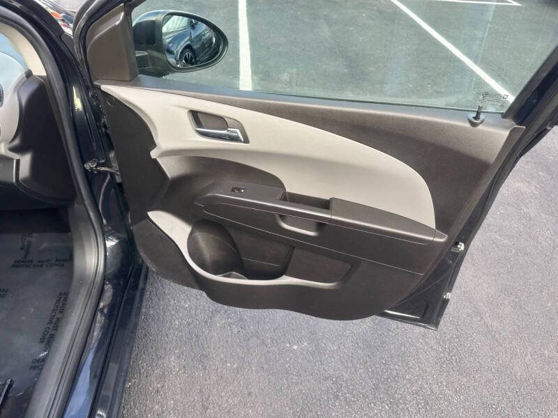 2013 Chevrolet Sonic LT Auto