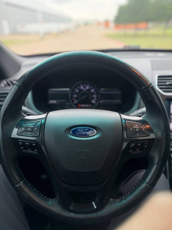 2016 Ford Explorer Sport