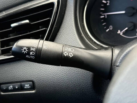 2022 Nissan Rogue Sport SV