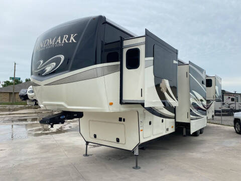 2019 Heartland Landmark