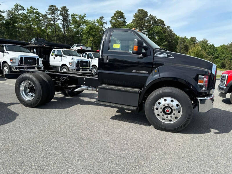 2025 Ford F-750 Super Duty