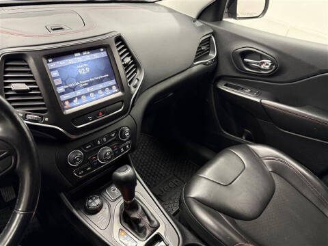 2020 Jeep Cherokee Trailhawk