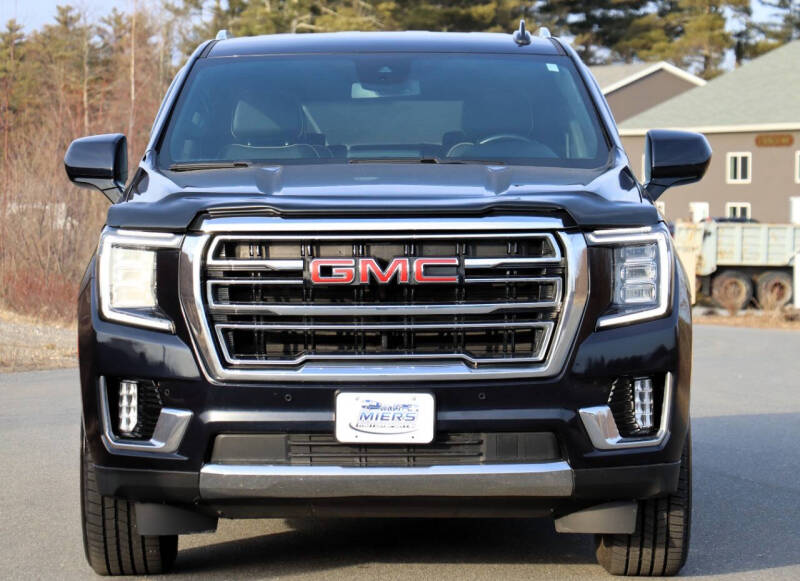 2023 GMC Yukon XL SLT
