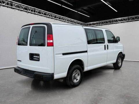 2021 Chevrolet Express 2500
