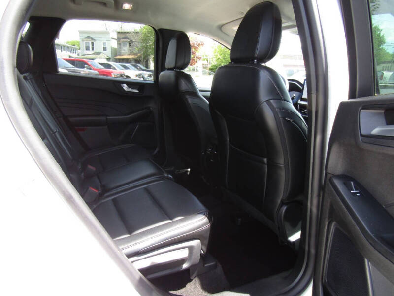 2024 Ford Escape Platinum