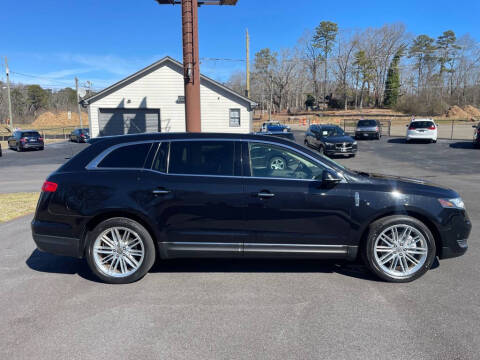 2019 Lincoln MKT