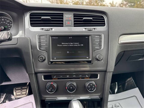 2017 Volkswagen Golf Alltrack