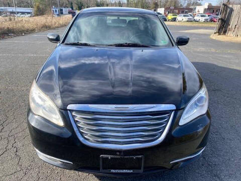 2013 Chrysler 200 LX