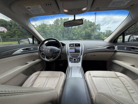 2017 Lincoln MKZ Select