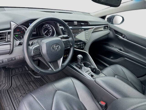 2018 Toyota Camry Hybrid SE