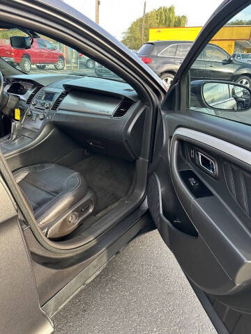 2015 Ford Taurus SEL