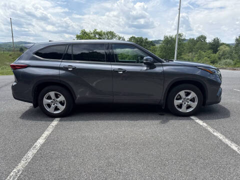 2020 Toyota Highlander L