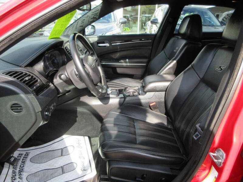 2017 Chrysler 300 S