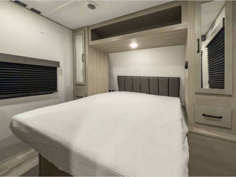 2026 Grand Design RV Momentum
