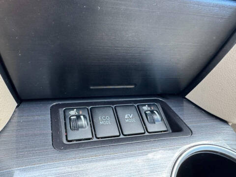 2014 Toyota Camry Hybrid LE