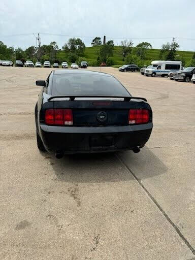 2006 Ford Mustang GT Deluxe photo 5