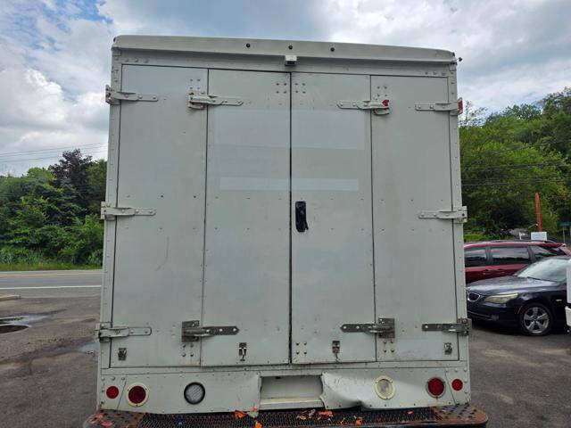 2014 Ford Stripped Chassis