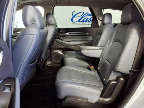 2020 Buick Enclave Essence